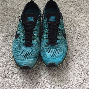 Nike Flyknit Racer